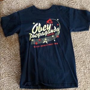 Obey t shirt